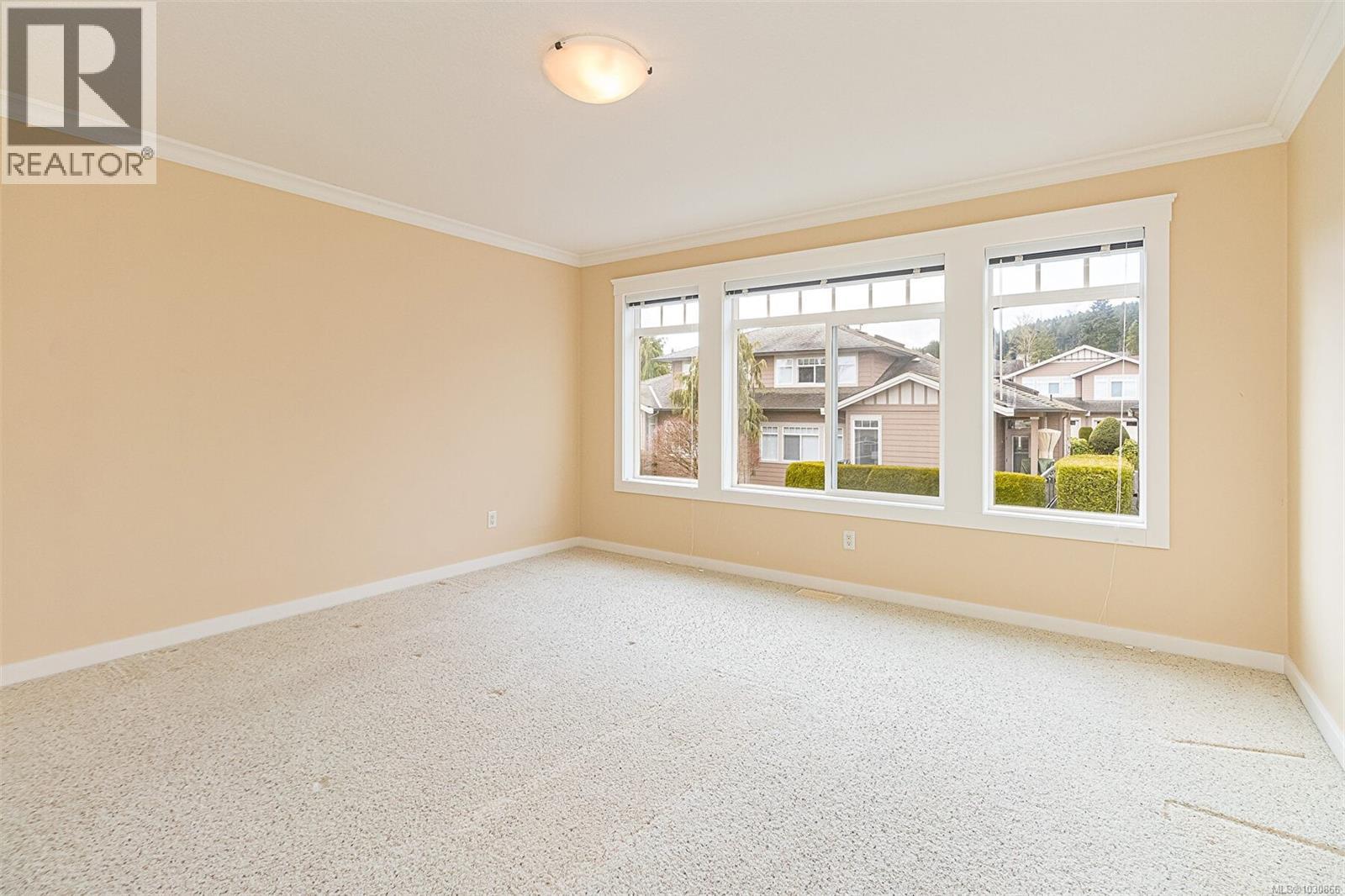 6 500 Russell Rd, Ladysmith