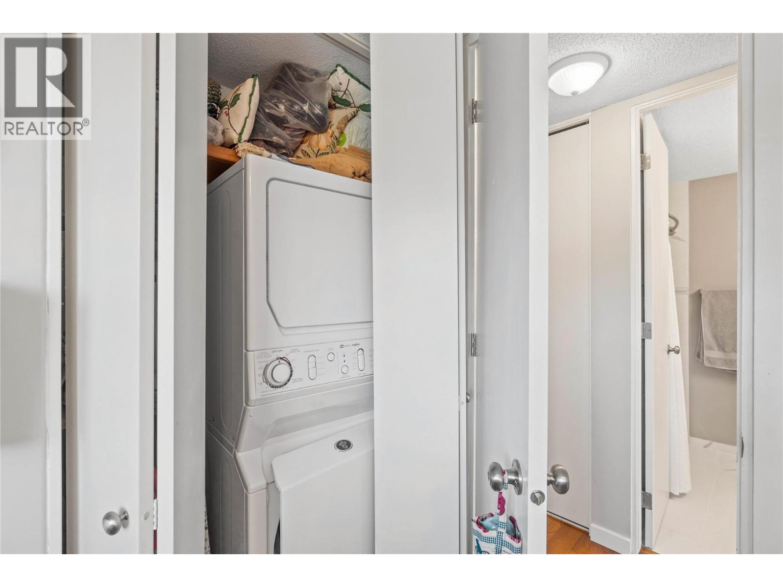 320 WHITESHIELD CRESCENT - 15