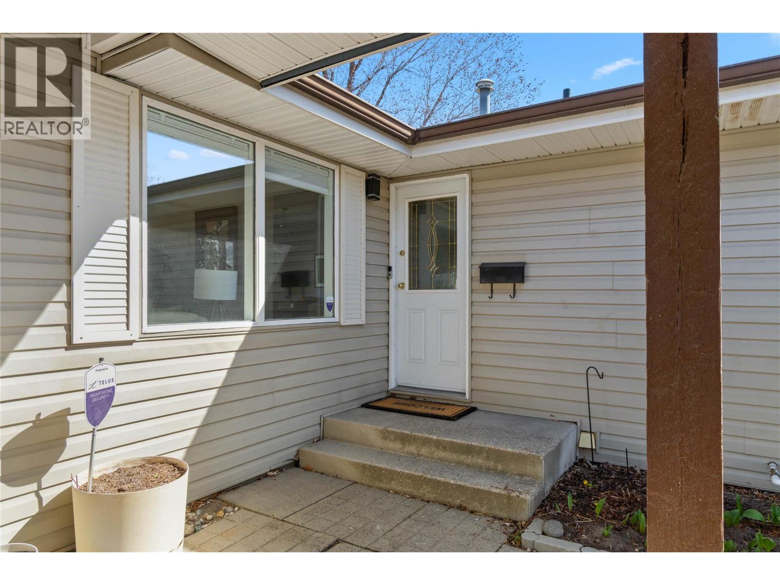 320 WHITESHIELD Crescent - 11