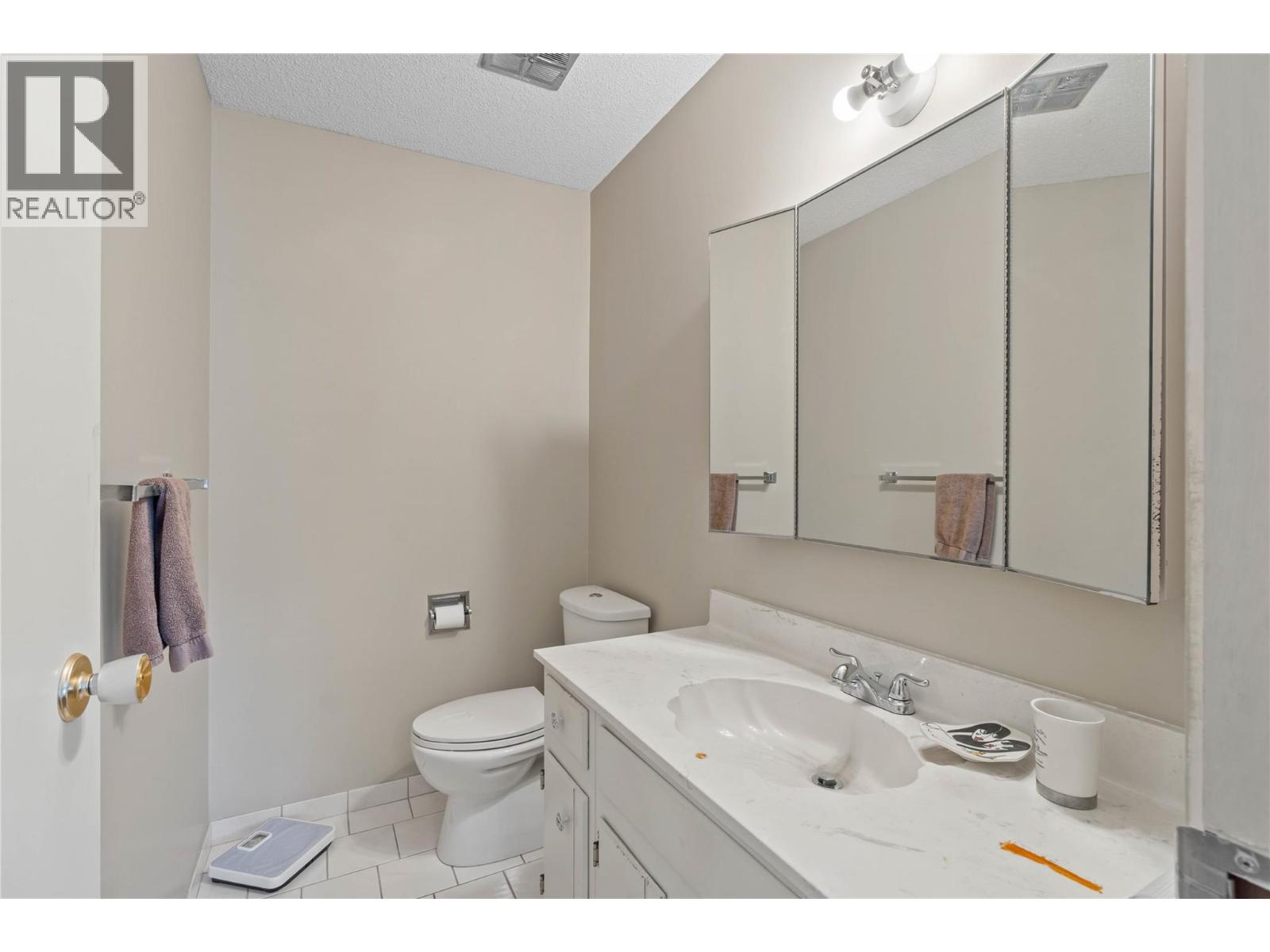320 WHITESHIELD Crescent - 18