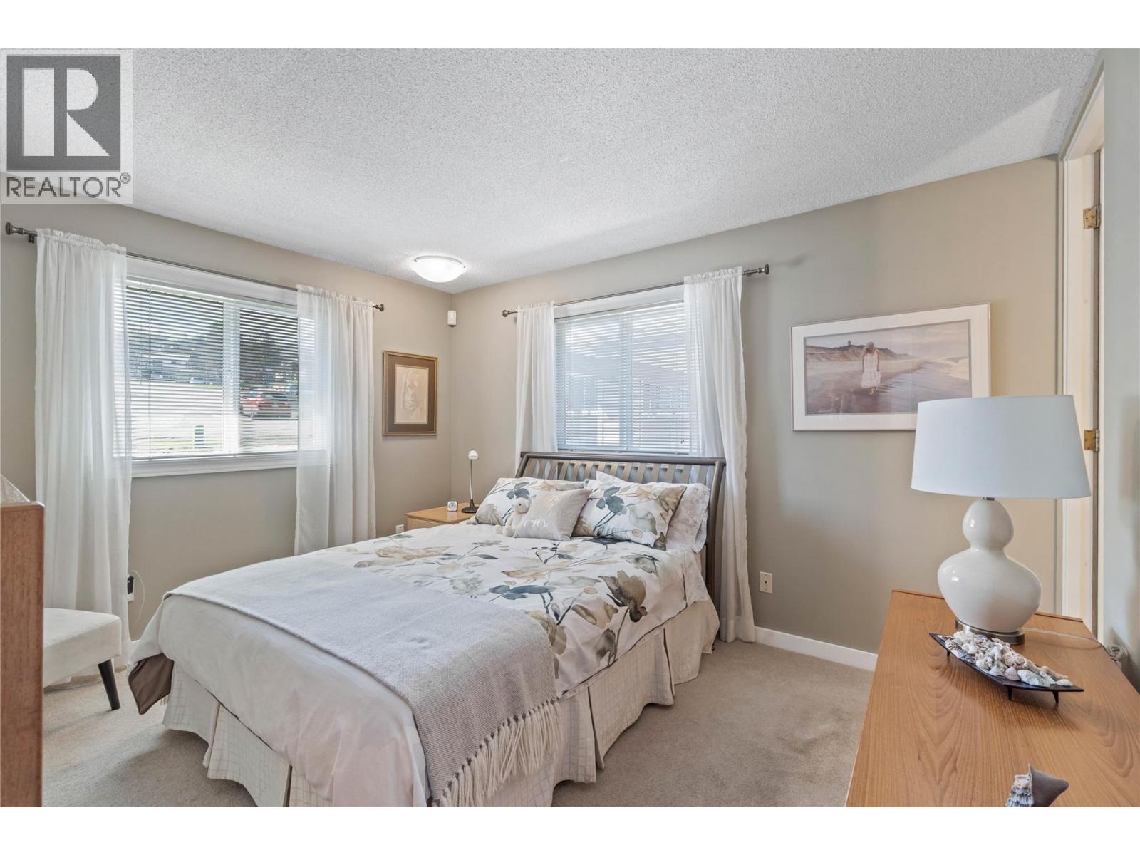 320 WHITESHIELD CRESCENT - 7