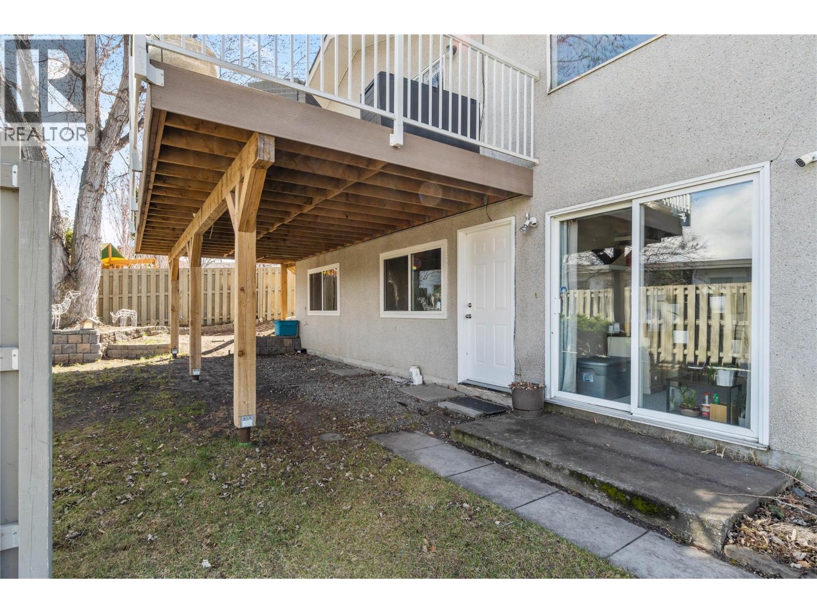 320 WHITESHIELD Crescent - 10
