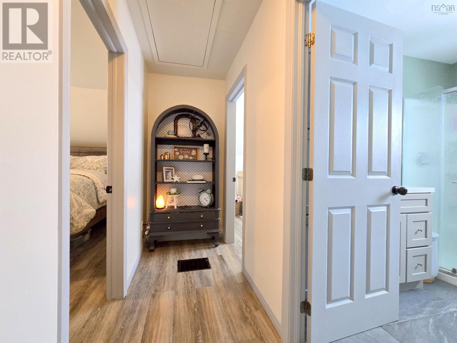 Property 20 of 41 of 2816 Barronsfield Road