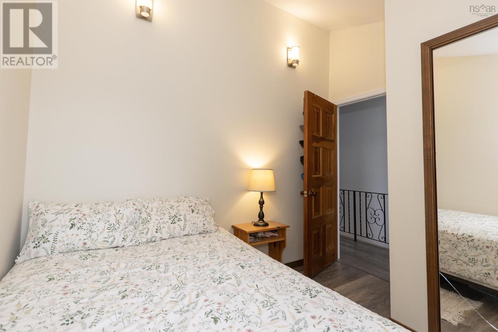 Property 32 of 50 of 3 Shore Lane