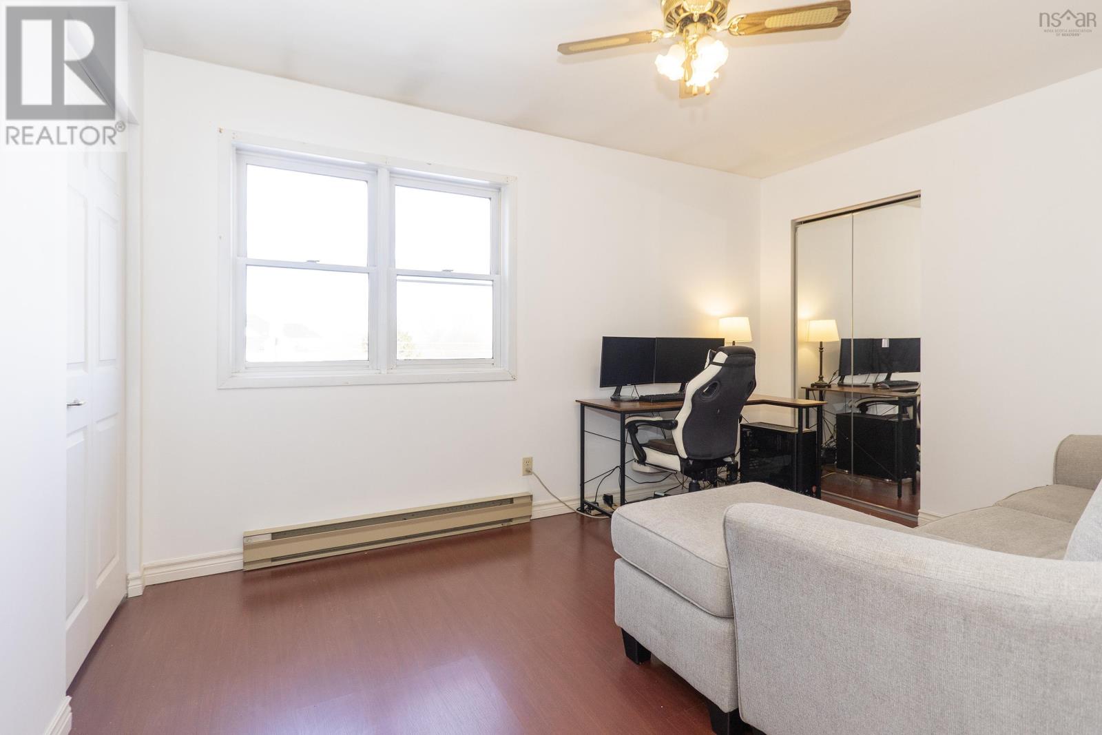 Property 31 of 48 of 193a Victoria Street E