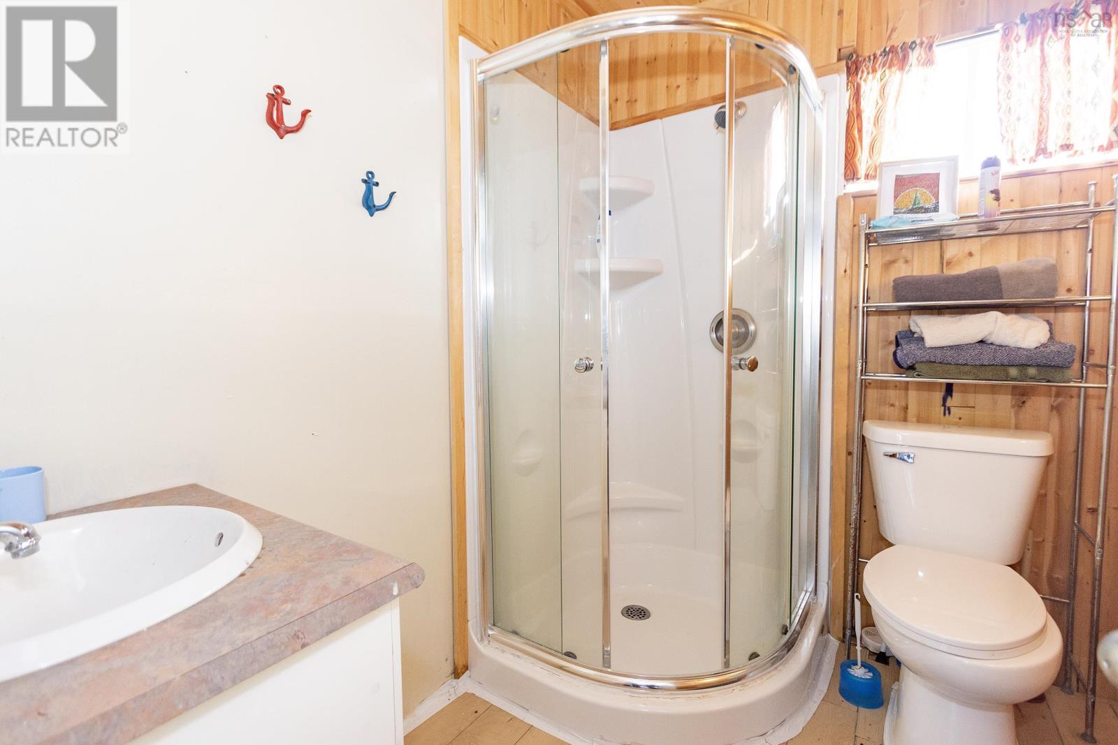 Property 18 of 26 of 53 Jackson Point Road