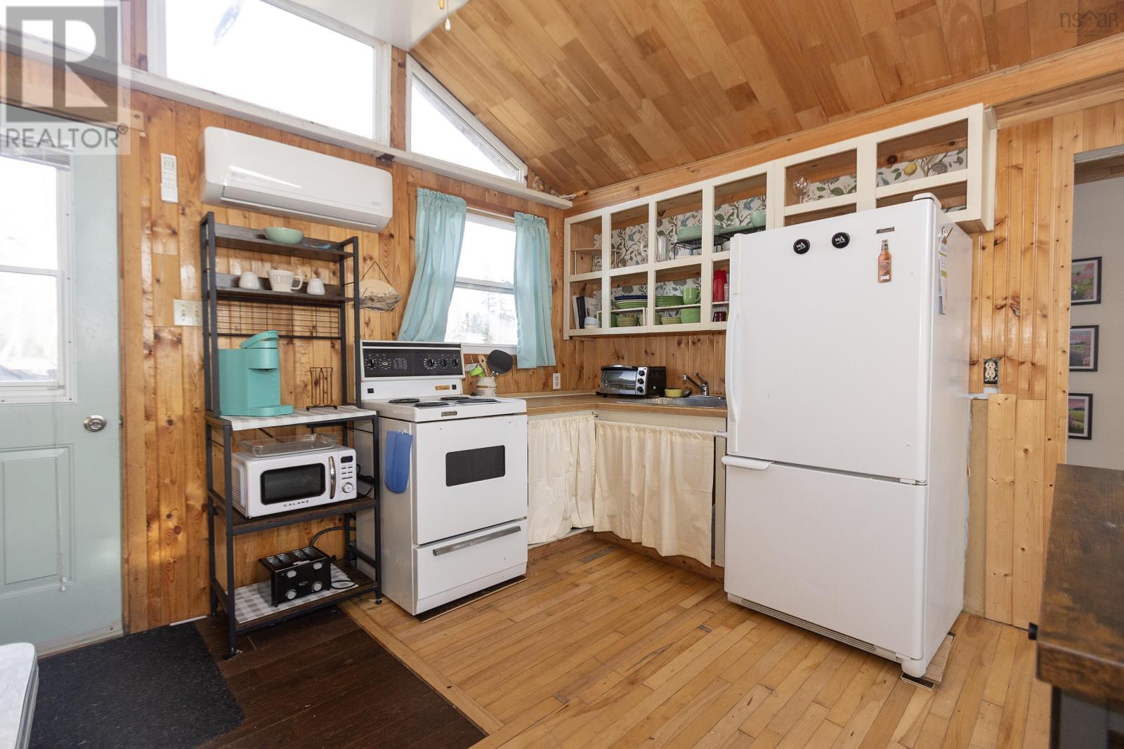 Property 9 of 26 of 53 Jackson Point Road