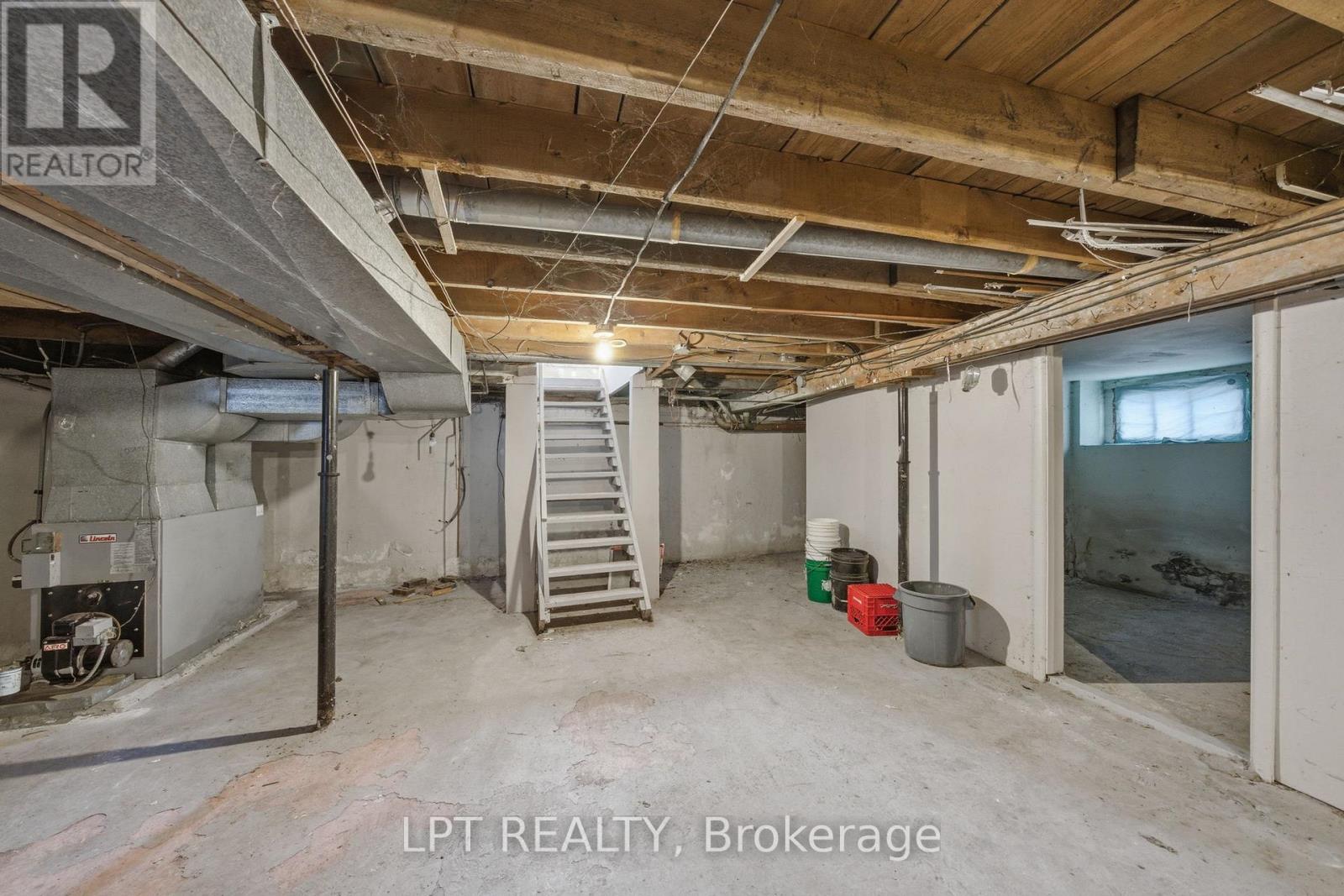 2838 HAUGHTON AVENUE — photo 27