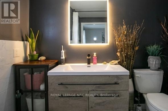 #297 241 ST. PAUL STREET - 16