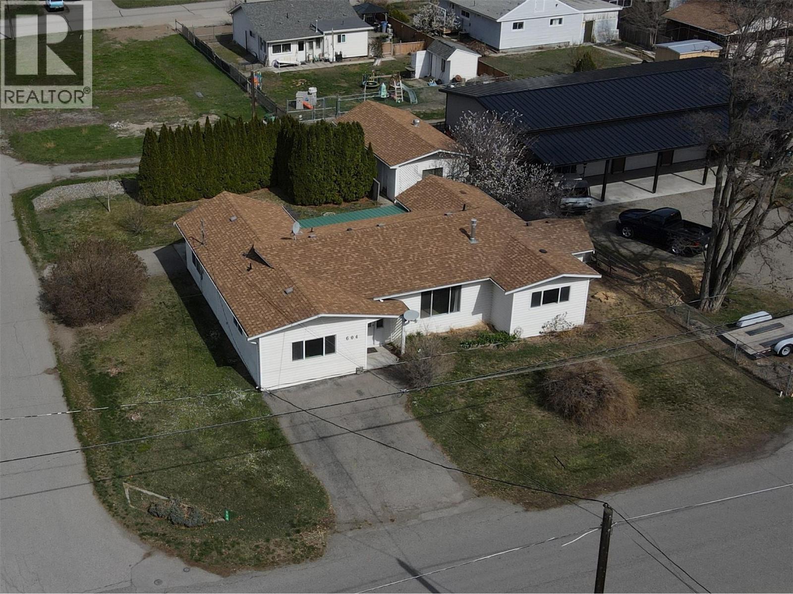 604 11th Avenue - 5