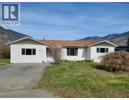  604 11th Avenue, Keremeos
