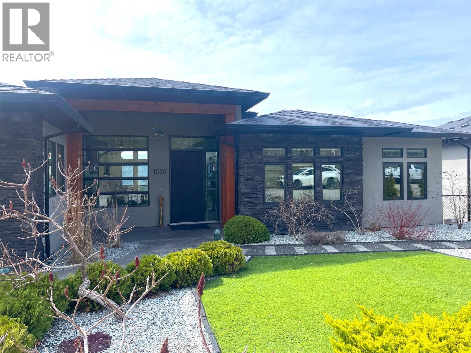 1520 Apex Lane - photo 2