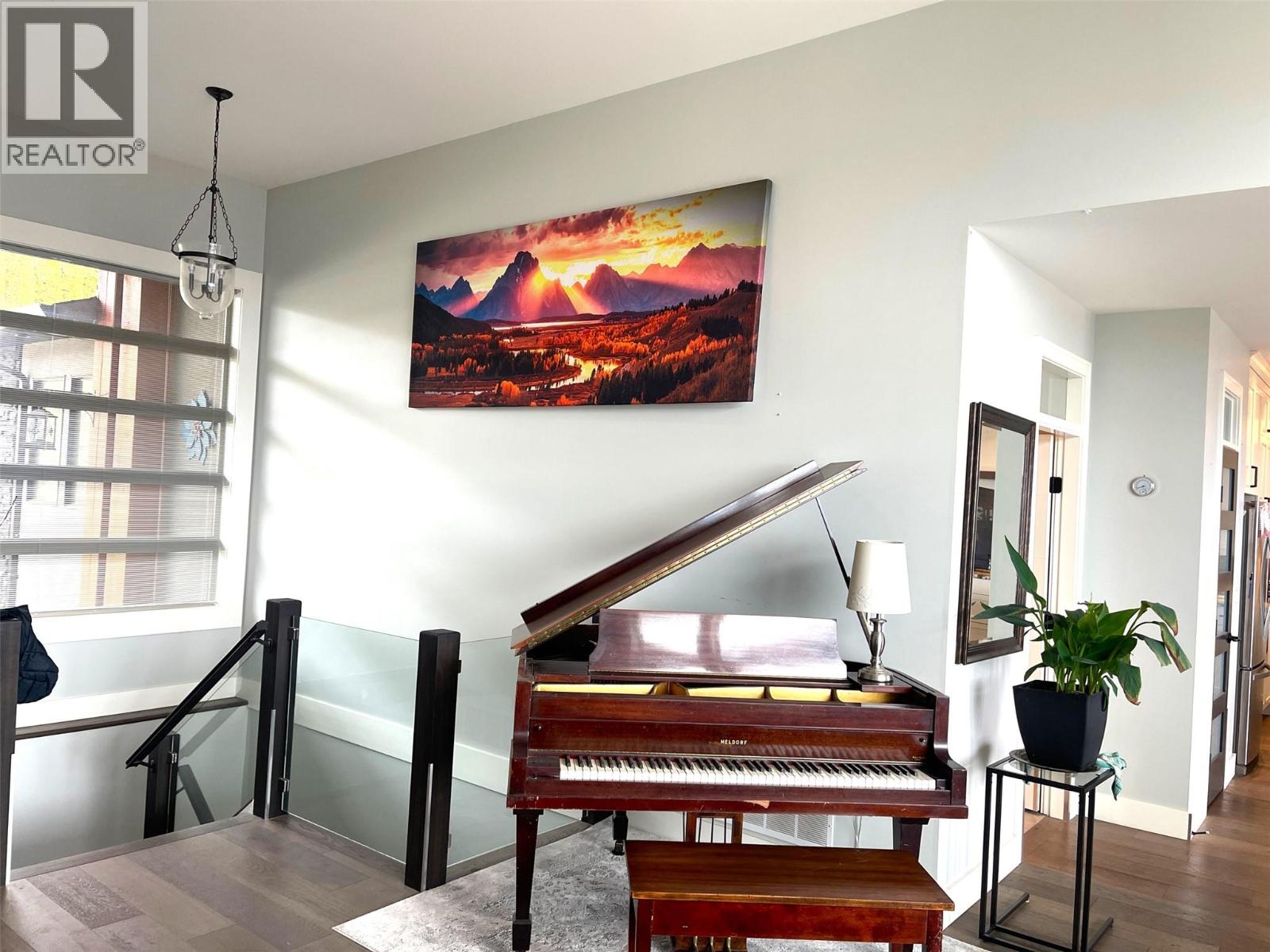 1520 APEX LANE - Image 3