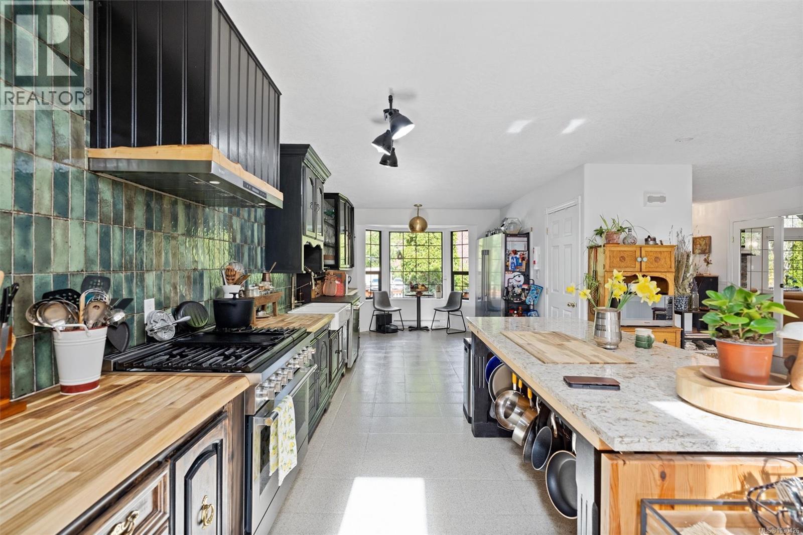 6907 Sellars Rd, Sooke