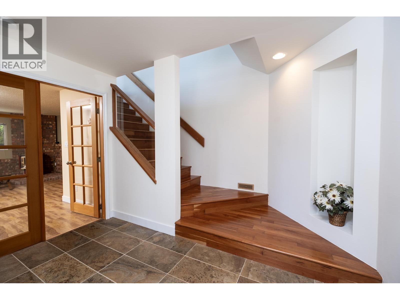 485 ABBS ROAD, Gibsons