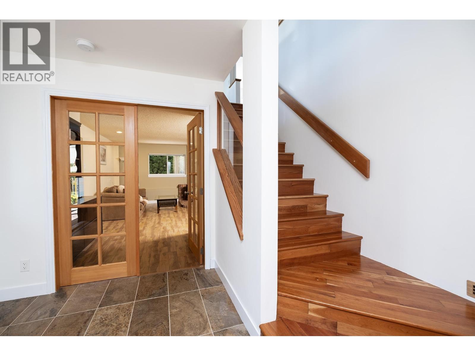 485 ABBS ROAD, Gibsons