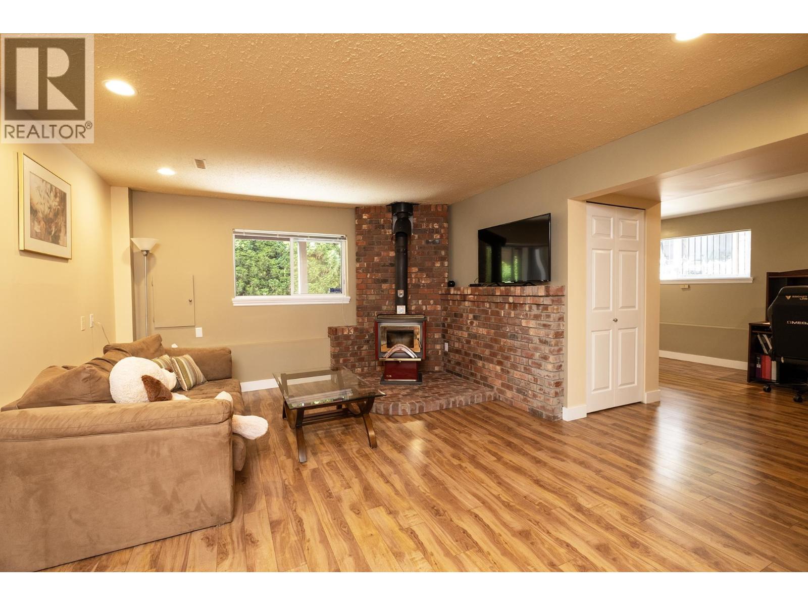 485 ABBS ROAD, Gibsons