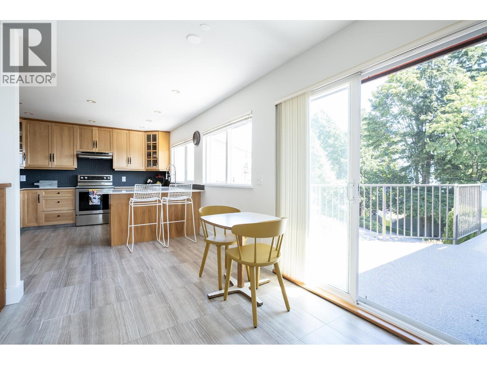 485 ABBS ROAD, Gibsons