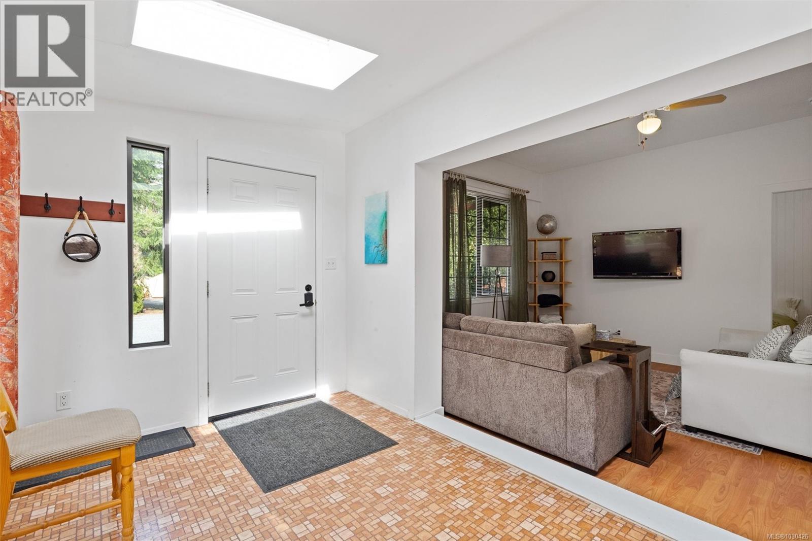 6907 Sellars Rd, Sooke