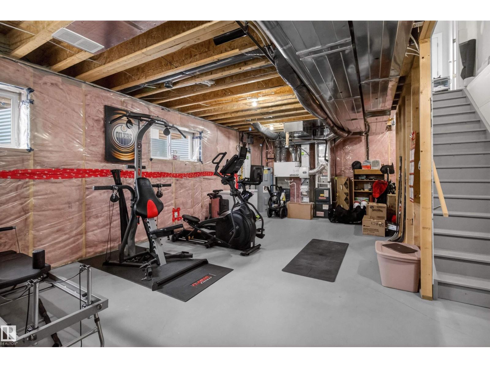 385 Charlesworth Drive SW, Edmonton