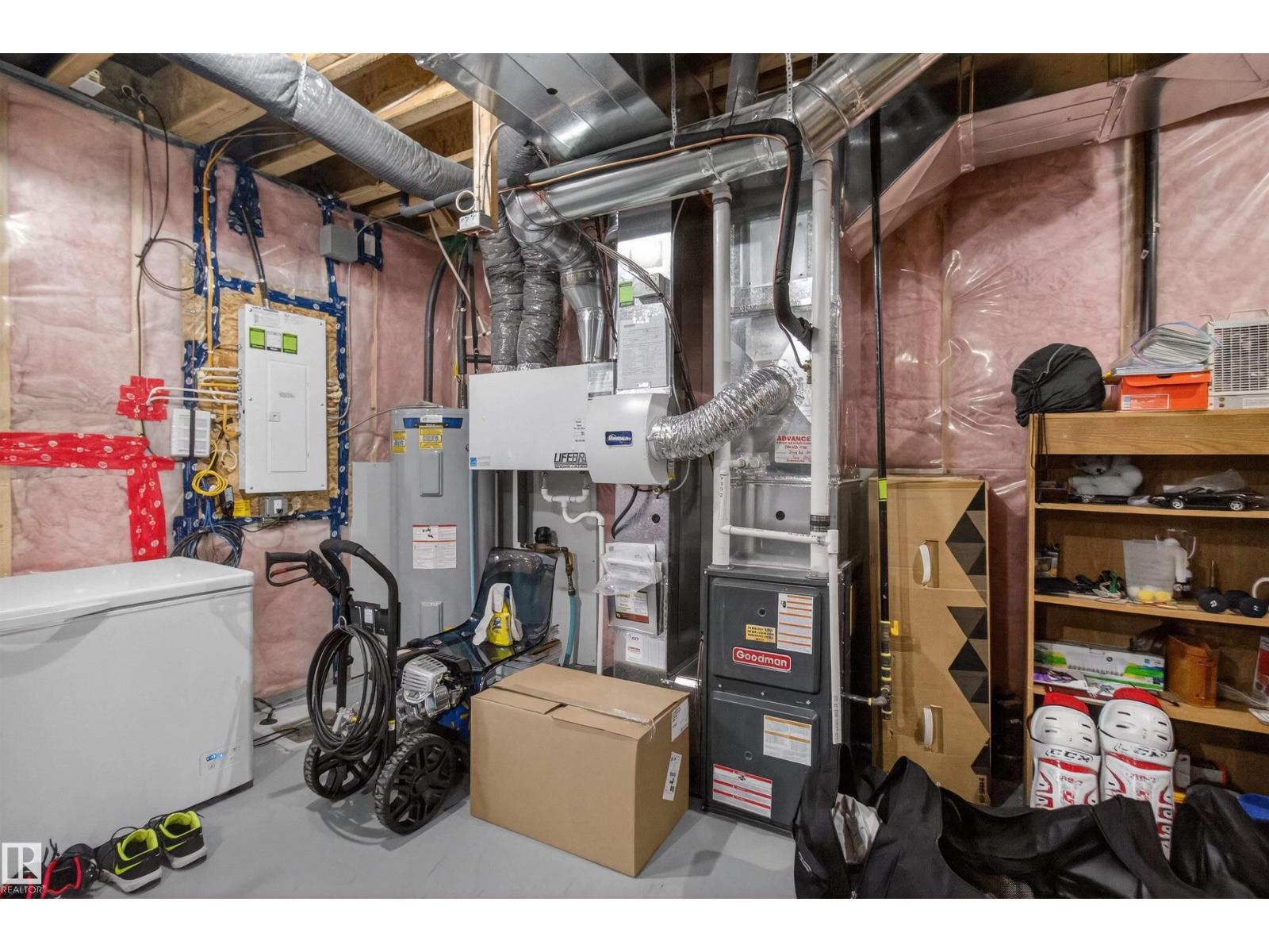 385 Charlesworth Drive SW, Edmonton