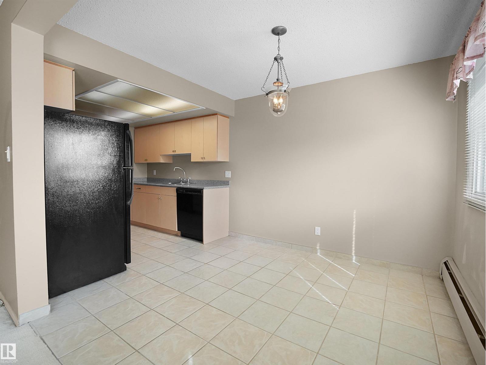 #428 4404 122 ST NW, Edmonton