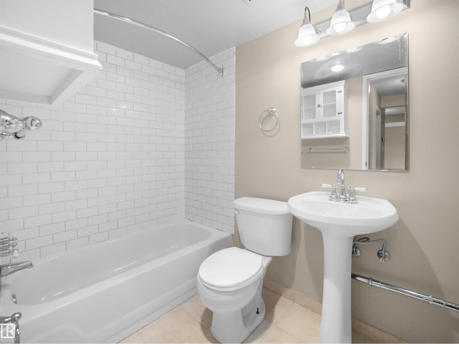 #428 4404 122 ST NW, Edmonton