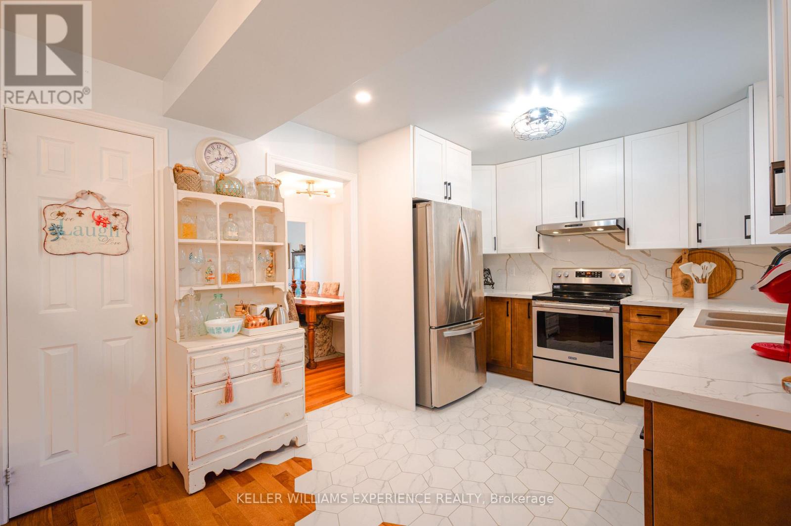 43 DUNNETT DRIVE - 5
