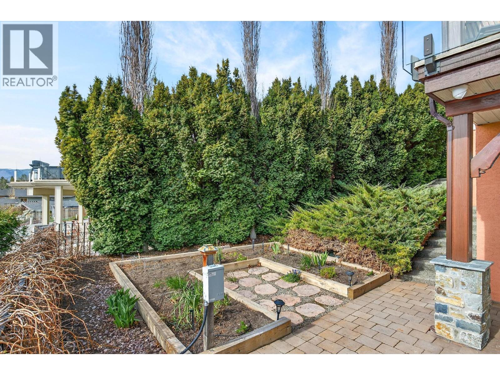 5312 Fulton Place, Peachland