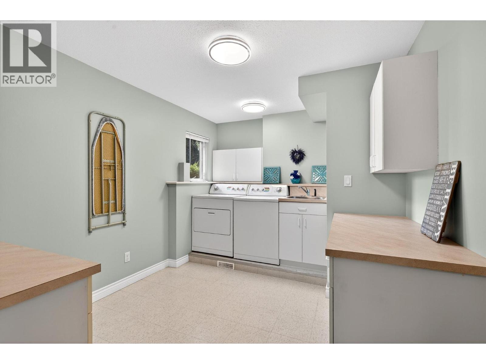 5312 Fulton Place, Peachland