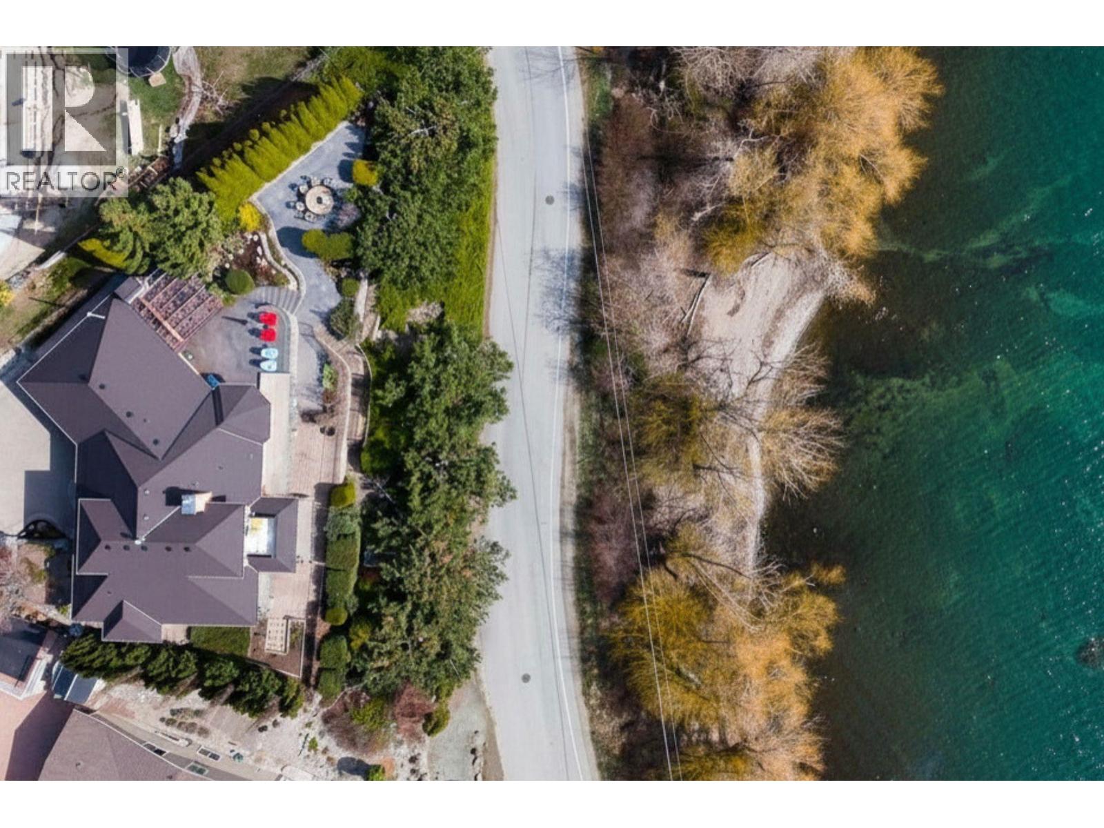 5312 Fulton Place, Peachland