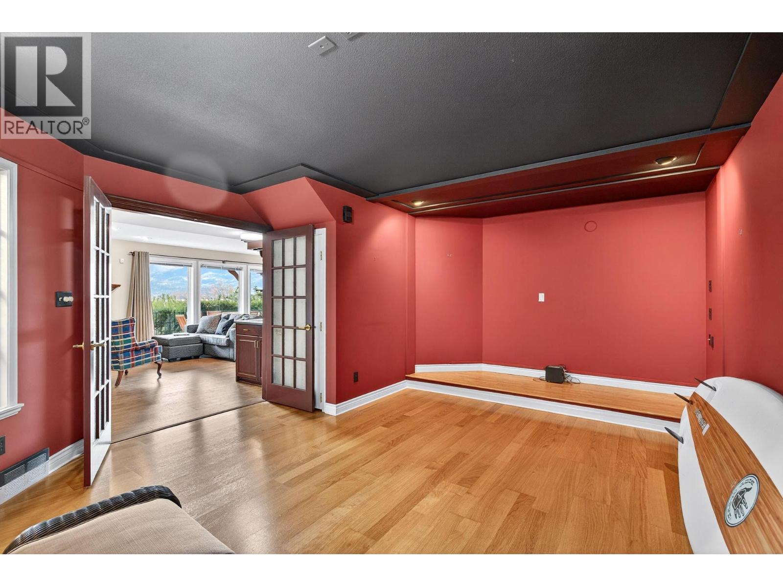 5312 Fulton Place, Peachland