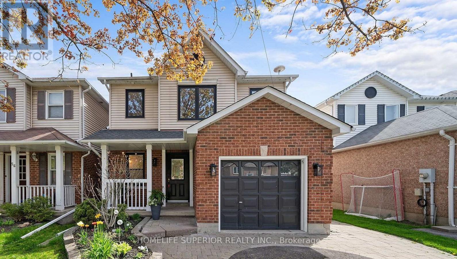 54 MCCRIMMON CRESCENT