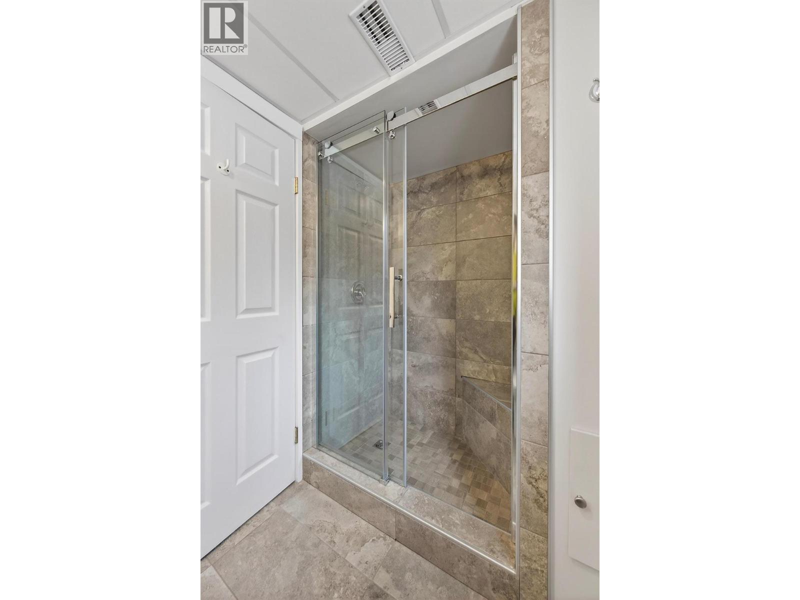  656 Lafontaine Road East, Golden