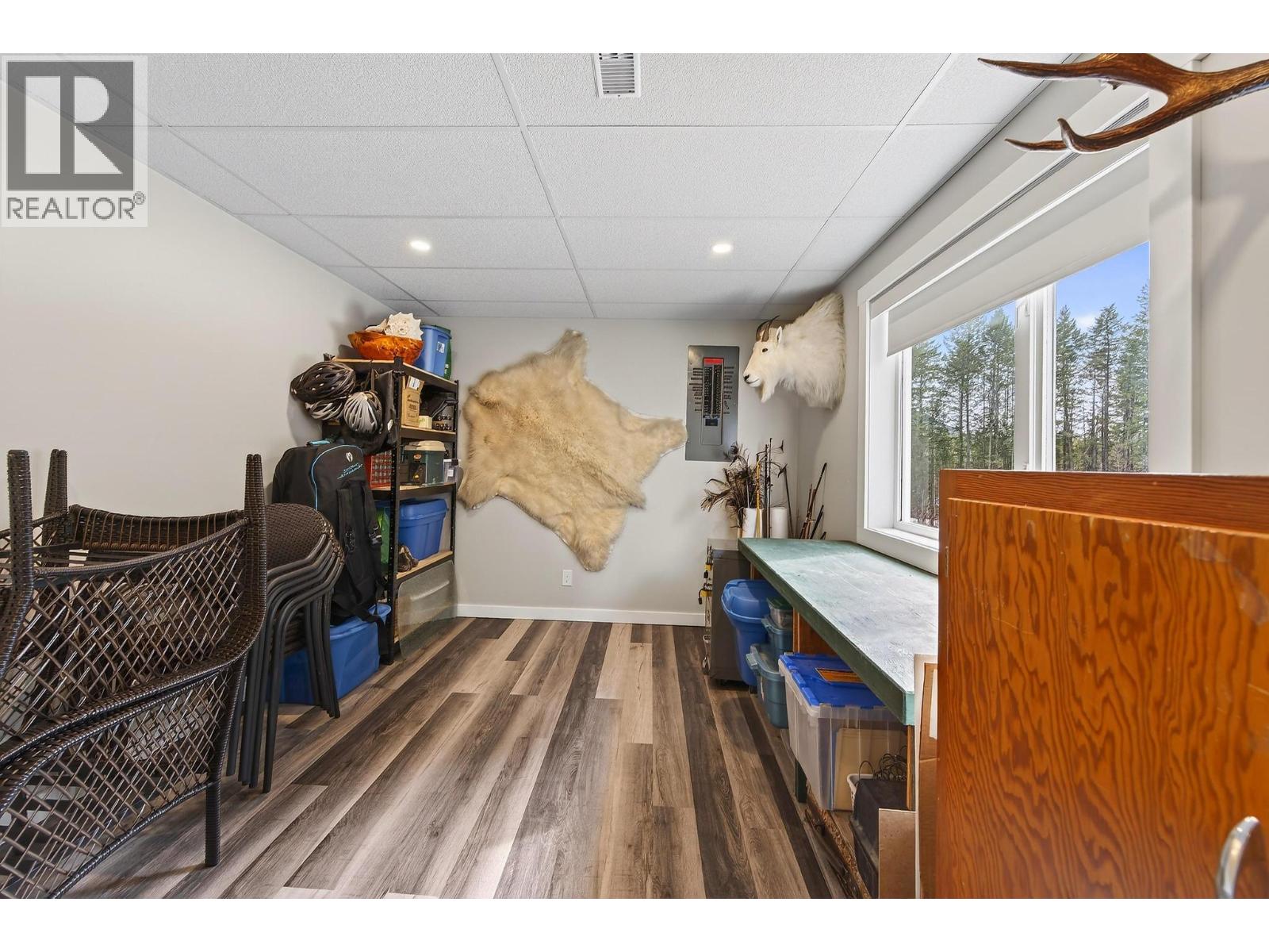 656 Lafontaine Road E - 50