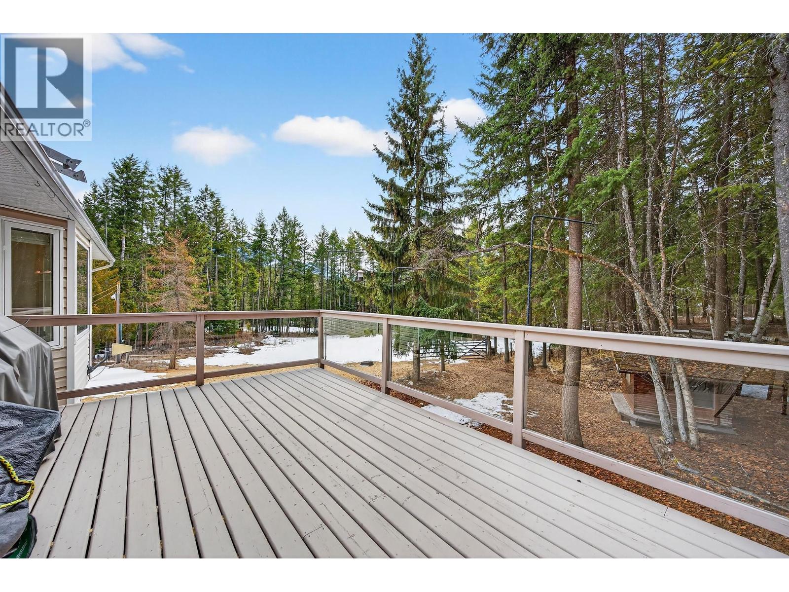  656 Lafontaine Road East, Golden