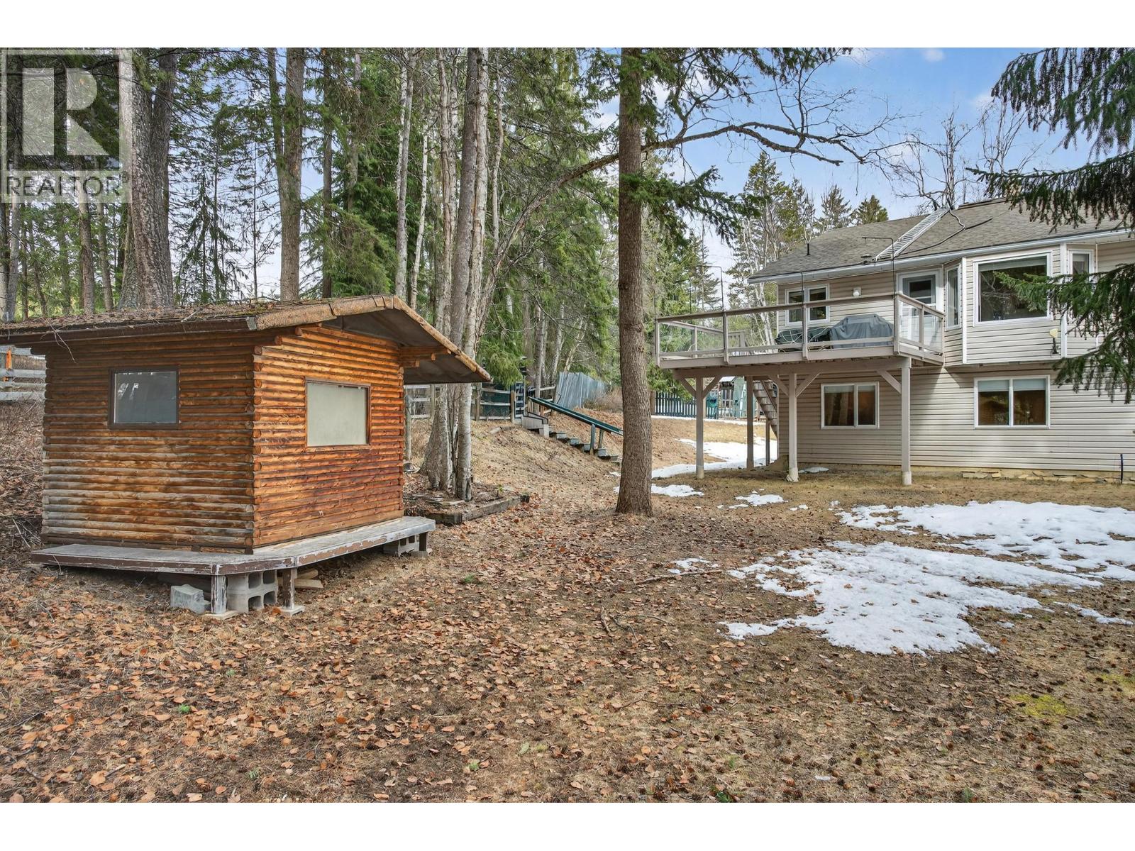  656 Lafontaine Road East, Golden