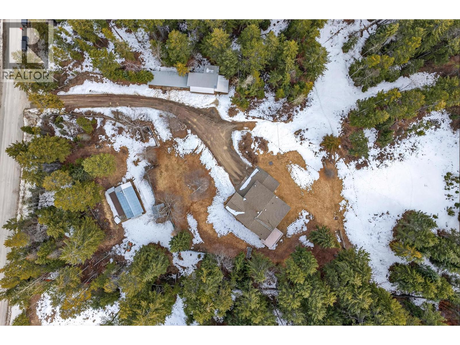  656 Lafontaine Road East, Golden