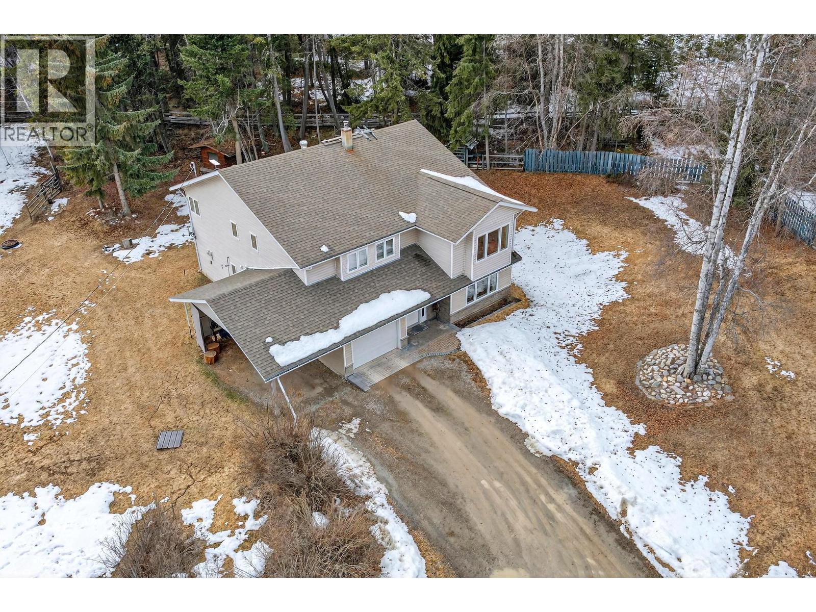  656 Lafontaine Road East, Golden