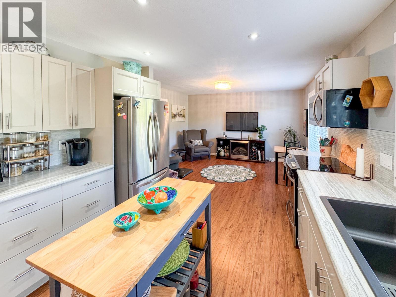 9 Santa Rosa Place, Osoyoos