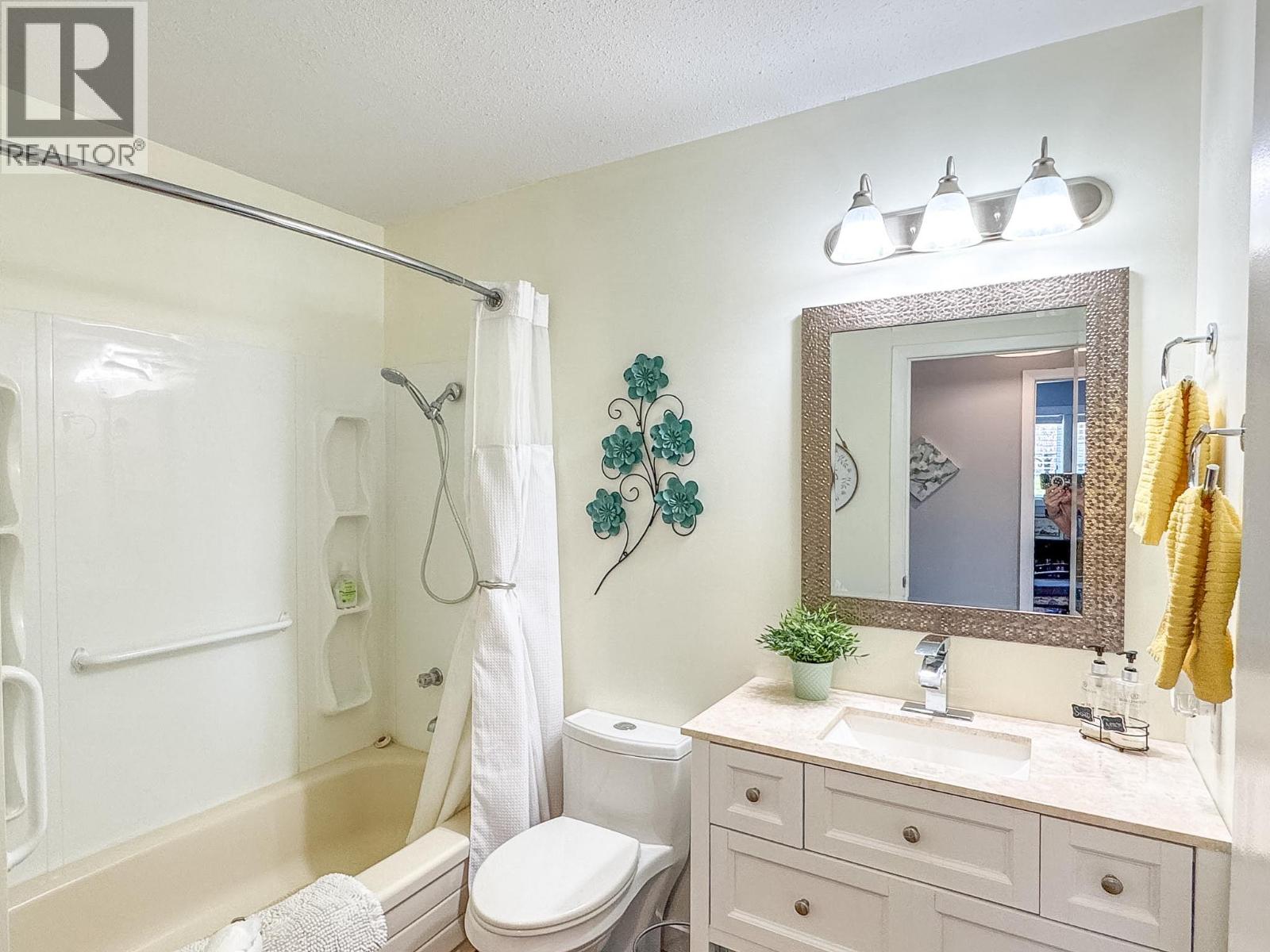 9 Santa Rosa Place, Osoyoos