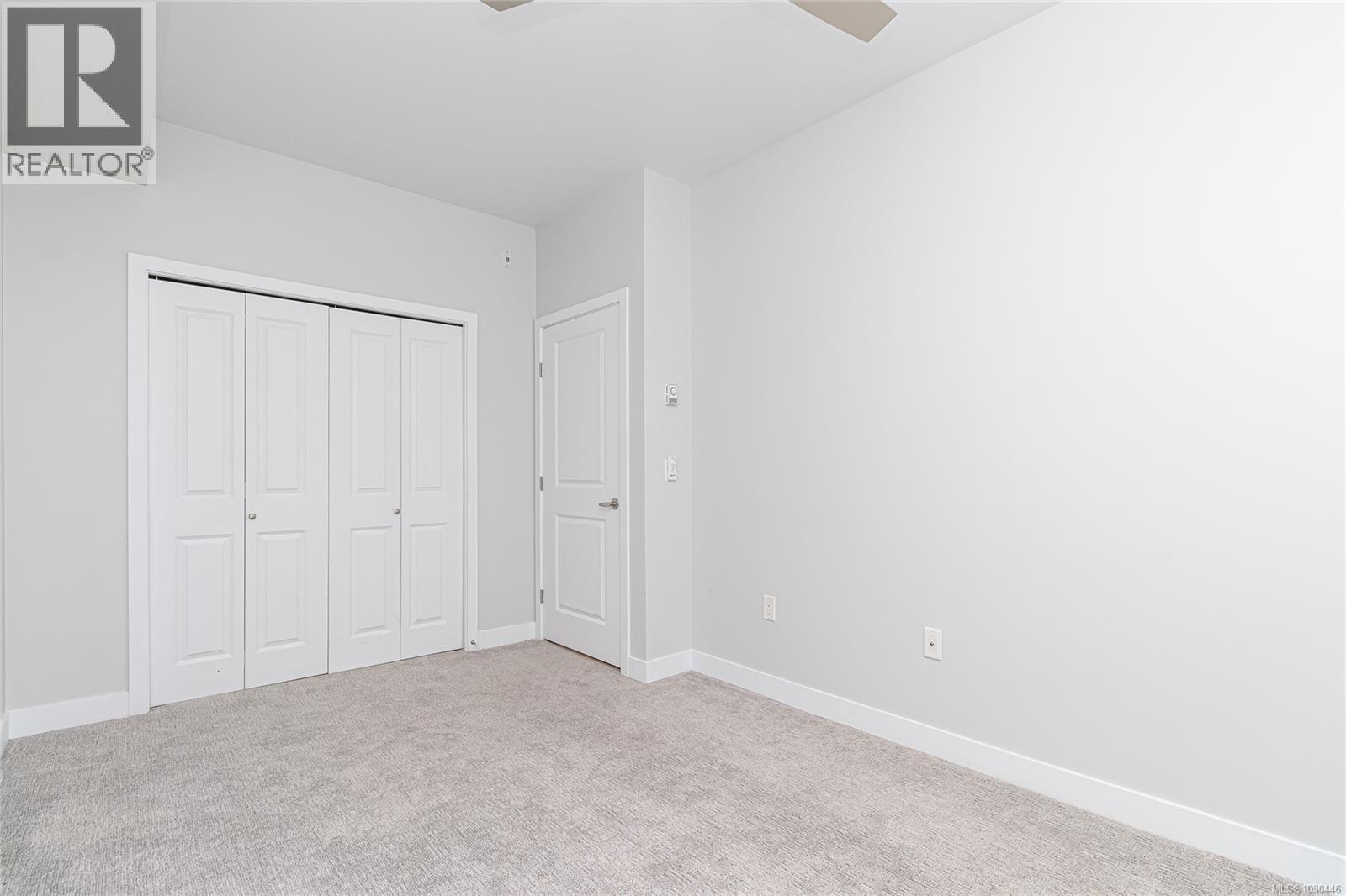 405 4394 West Saanich Rd, Saanich