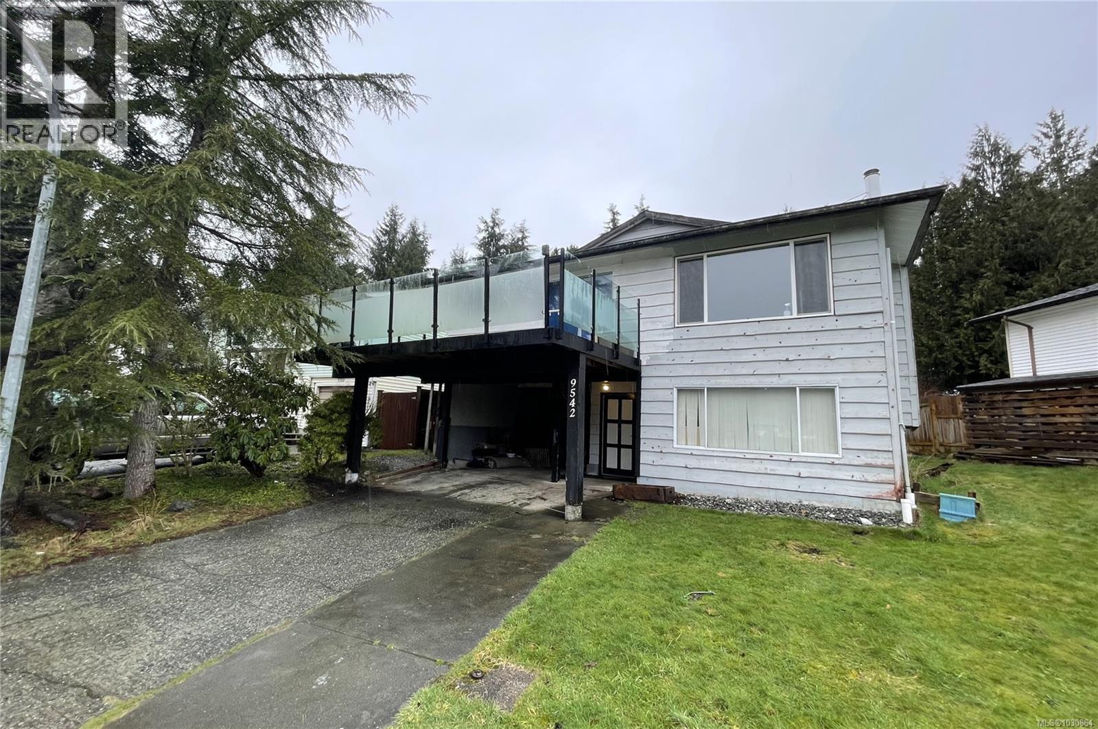 9542 Scott St, Port Hardy