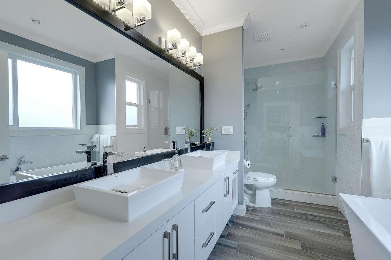 11482 86A AVENUE, Delta