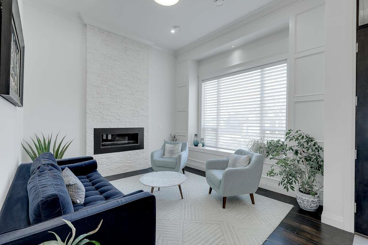 11482 86A AVENUE, Delta