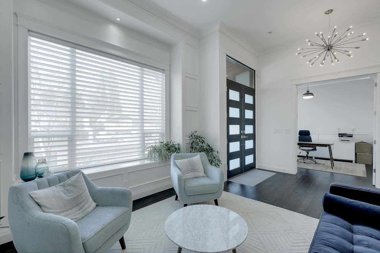 11482 86A AVENUE, Delta