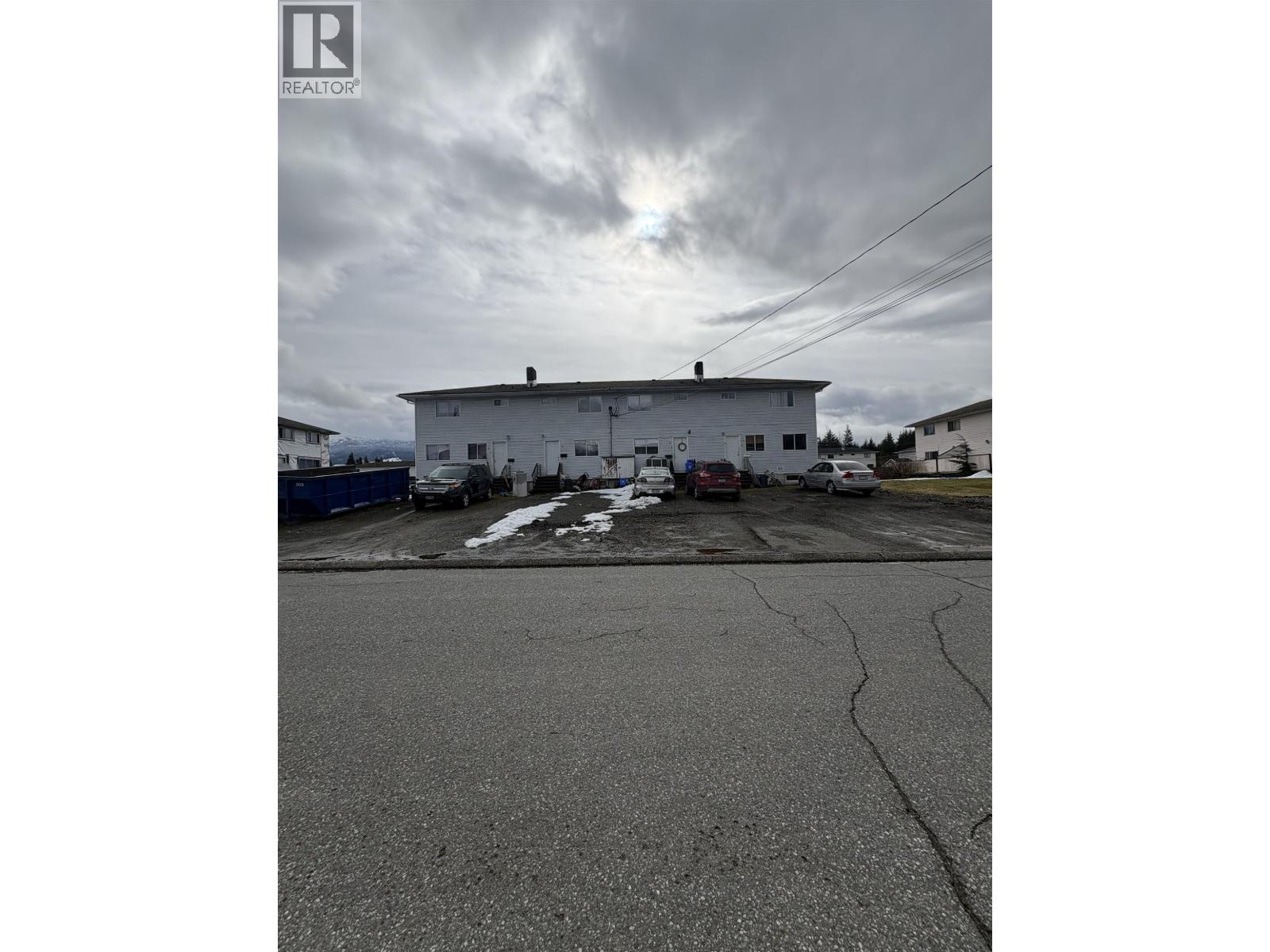 31-37 WEDEENE Street - photo 2