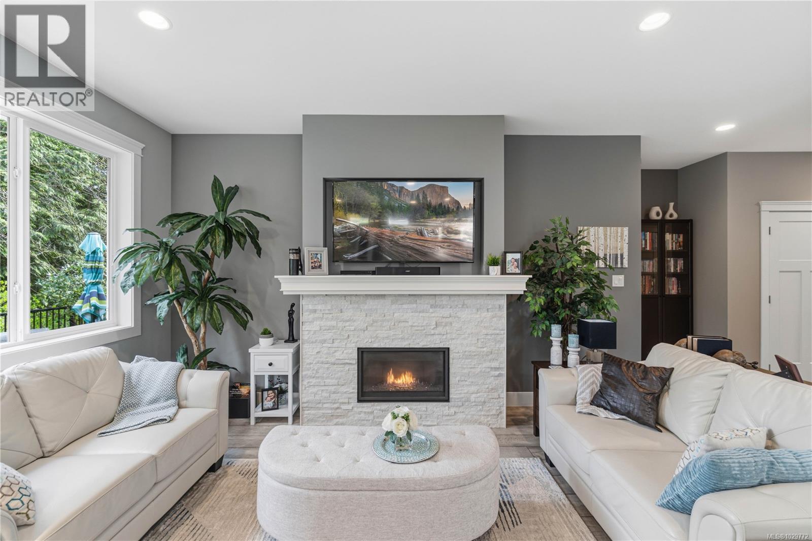 9649 Askew Creek Dr, Chemainus