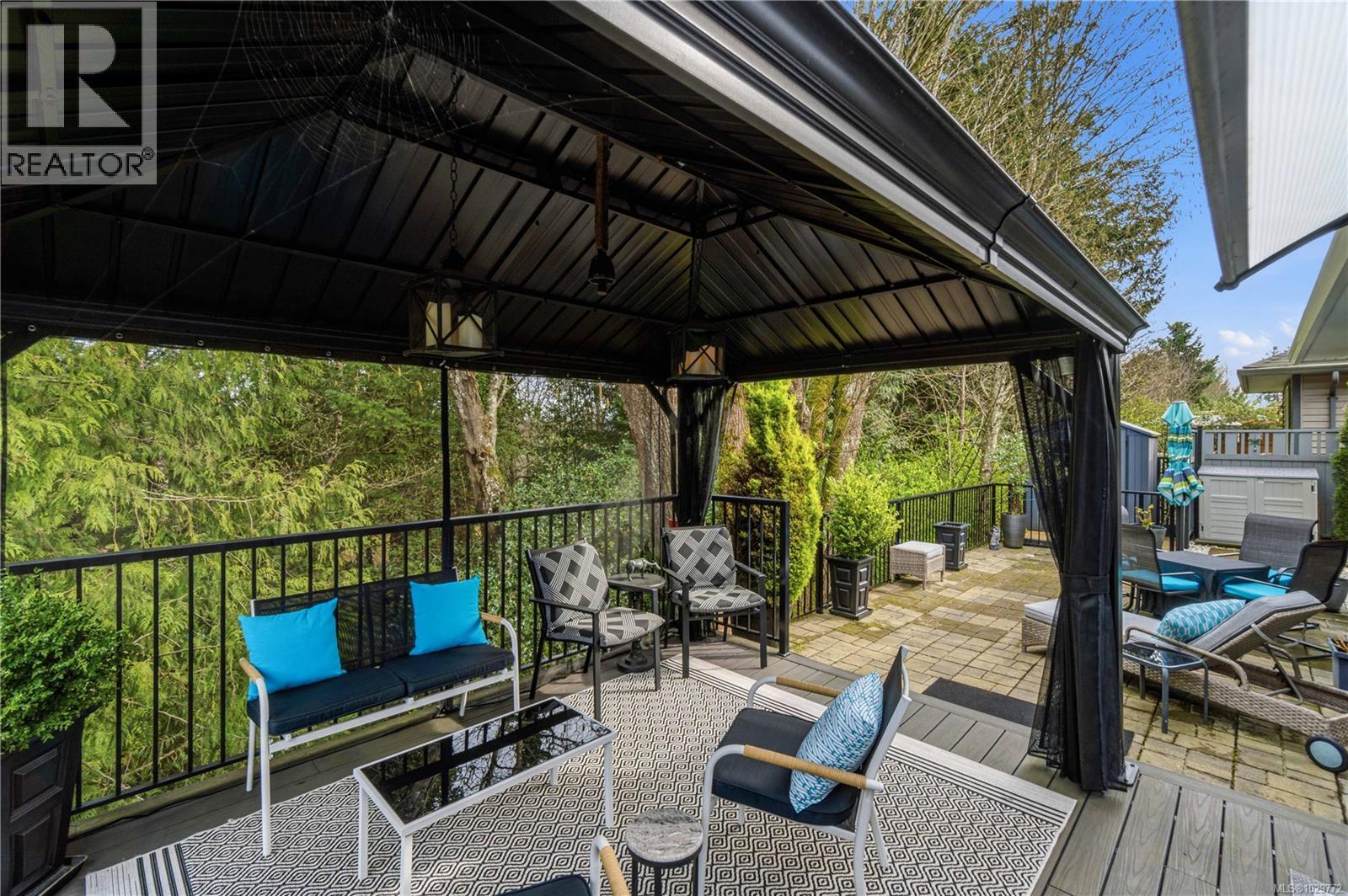 9649 Askew Creek Dr, Chemainus