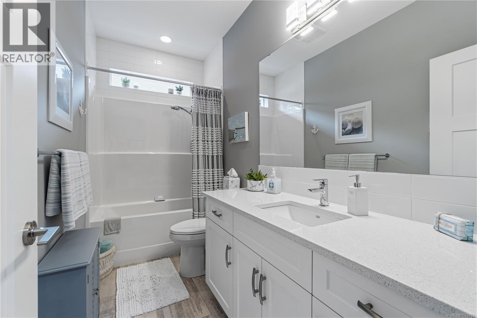 9649 Askew Creek Dr, Chemainus